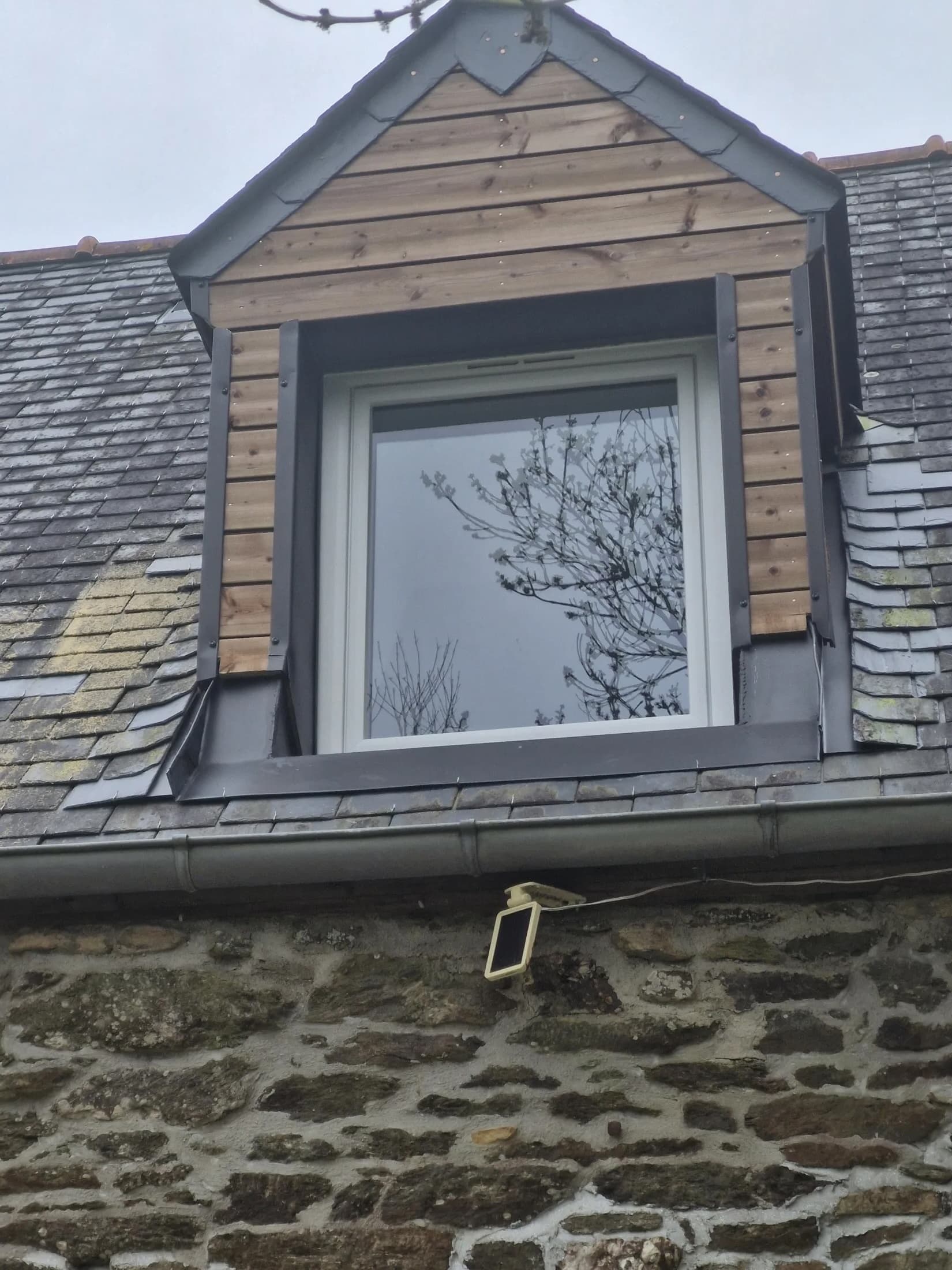 Travaux de charpente et habillage bois en toiture